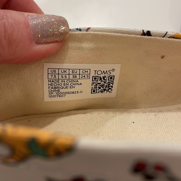 TOMS BELMONT SLIP - ON Christmas Holiday Cats Edition sneakers size 7.5 - Picture 8 of 9